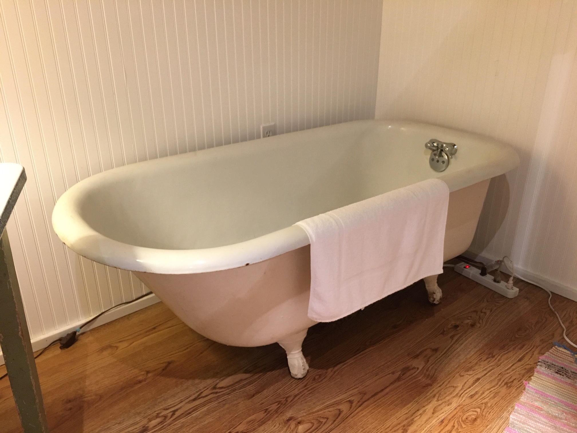 1992.040.1 ClawFoot Bathtub North Lincoln County Historical Museum